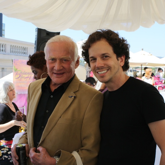 Meet the Posher - Picture 3 of 4